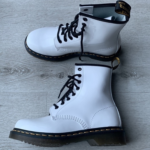 NWOT Dr. Martens‎ White Patent Leather Combat Boots Sz 6 platform lace up main image 10
